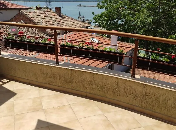 рибарска 8 *