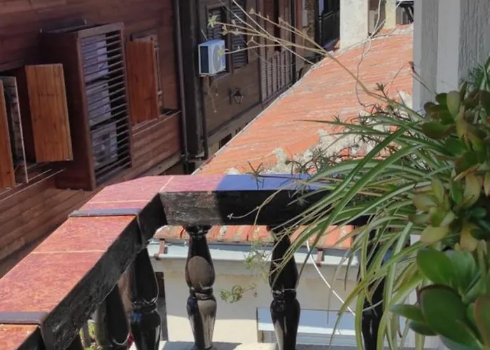 рибарска 8 *